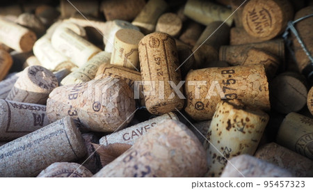 wine corks. Image background for restaurants. 95457323