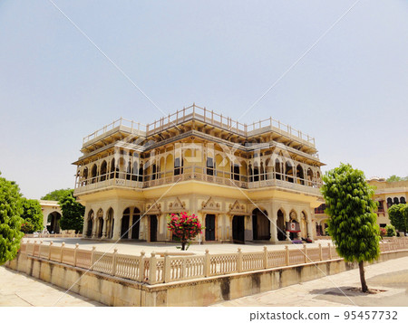 [India] City Palace in Jaipur 95457732