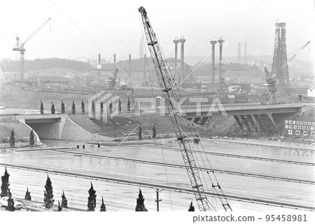 <大阪府>大阪世博會,建設中的世博園區從觀察角看 <大阪府>大阪世博會,建設中的世博園區從觀察角看 95458981