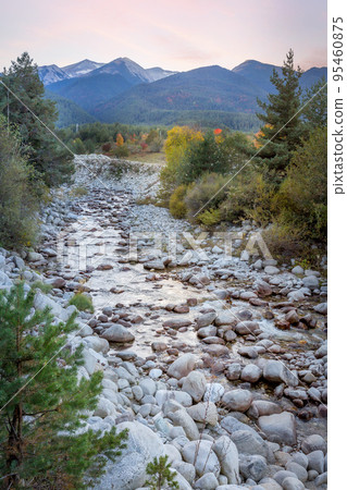 Bansko, Bulgaria autumn, river, Pirin mountains Bansko, Bulgaria autumn, river, Pirin mountains 95460875