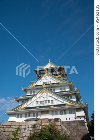 晴朗的天空和日本城堡 晴朗的天空和日本城堡 95462135