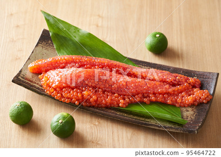 Hokkaido Raw Sujiko (White Salmon) 95464722