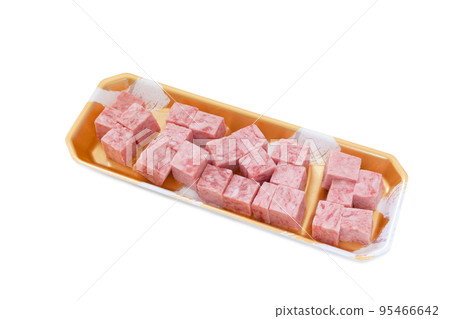 Dice steak molded with beef and chicken [with food tray] 95466642