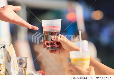 Kitchen car fresh juice, cold soft drinks, kitchen car 95468647