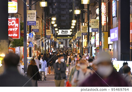 Tokyo cityscape in Japan New Corona's "border measures" are greatly relaxed. View of Togoshi Ginza Shopping Street = October 20 95469764