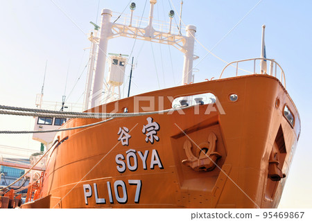 Soya anchored in port Soya anchored in port 95469867