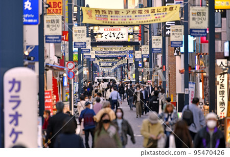 Tokyo cityscape in Japan The Togoshi Ginza shopping district shines in the sunset. Crowded like before the corona disaster = October 20 95470426