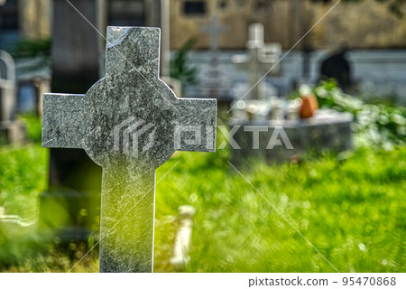 墳墓和十字公墓 95470868