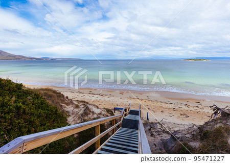 Hazards Beach In Freycinet Tasmania Australia Hazards Beach In Freycinet Tasmania Australia 95471227