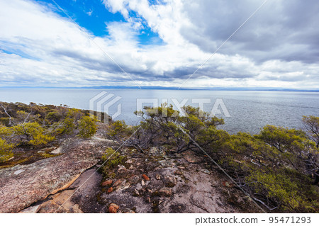 Freycinet Peninsula Circuit in Tasmania Australia 95471293