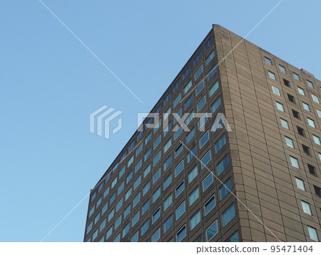 仰望札幌市政府和藍天 95471404