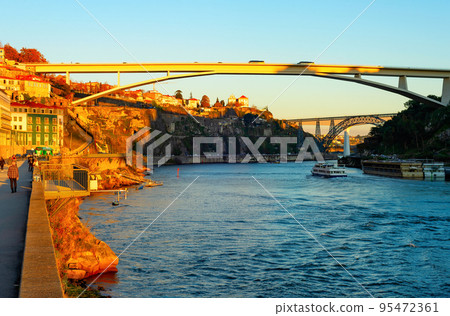 Infante Henrique bridge sunset Porto Infante Henrique bridge sunset Porto 95472361