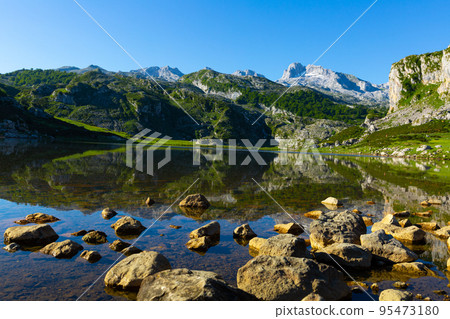 Highland Lakes of Covadonga summer landscape 95473180