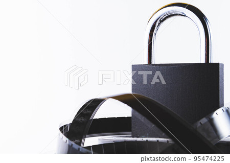 Film rental prohibited. Ad blocking. Film banned. 95474225