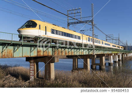 Kintetsu 23000 Series Ise-Shima Liner (Omata - Miyamachi) Kintetsu 23000 Series Ise-Shima Liner (Omata - Miyamachi) 95480453