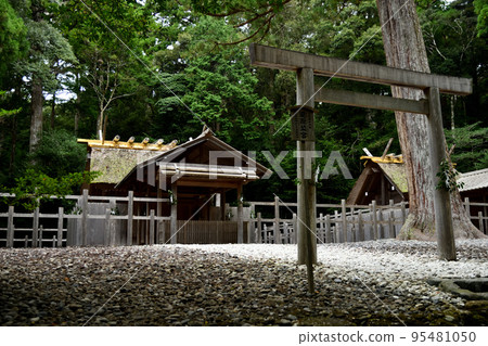 Kotaijingu Betsugu Takiharanomiya (Takihara Sogu) [Takihara, Taiki-cho, Watarai-gun, Mie Prefecture] 95481050