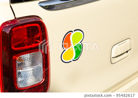 four-leaf mark on a car 95482617