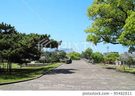 Green scenery of Ishibashi Park Green scenery of Ishibashi Park 95482811