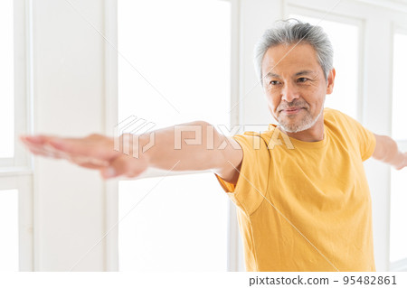 Senior male fitness image Senior male fitness image 95482861