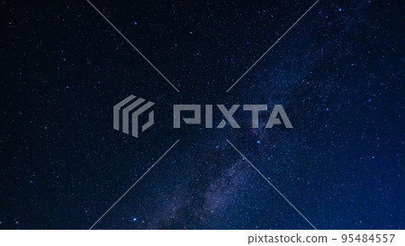 秋天夜空中的星星等待獵戶座流星雨 95484557