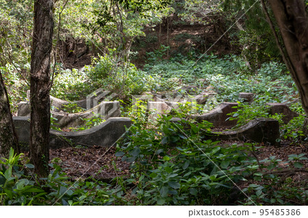 奧之島戰爭遺址毒氣儲存罐儲存 95485386