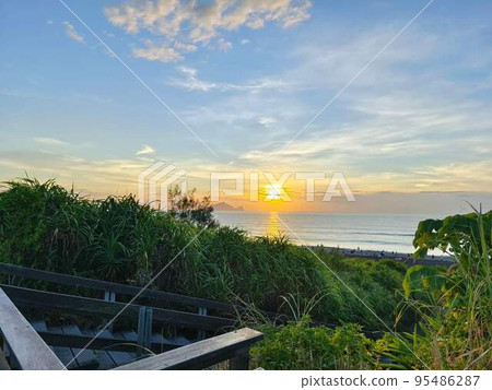 Sunrise Sunrise 95486287