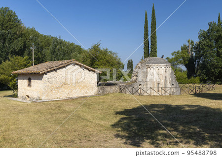 Santi Cipriano e Giustina church, Pissignano near Campello sul Clitunnoi, Umbria, Italy Santi Cipriano e Giustina church, Pissignano near Campello sul Clitunnoi, Umbria, Italy 95488798