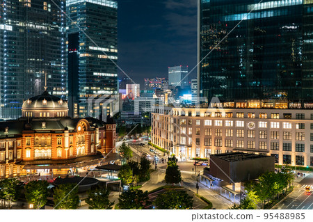 [東京]東京站在晚上 95488985