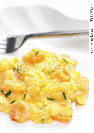 scrambled eggs with shrimps and chive scrambled eggs with shrimps and chive 95489583