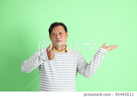 Southeast Asian Man 95492611