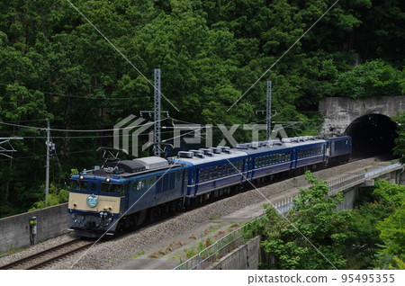 Shinonoi Line near Akashina Shinonoi Line 120th Anniversary EF64 Shinonoi Line near Akashina Shinonoi Line 120th Anniversary EF64 95495355