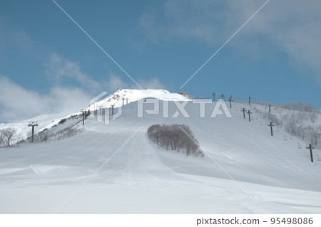 White silver slope 95498086