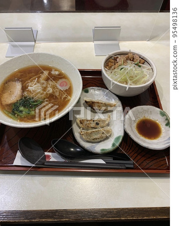 賴斯恐怖主義 95498136