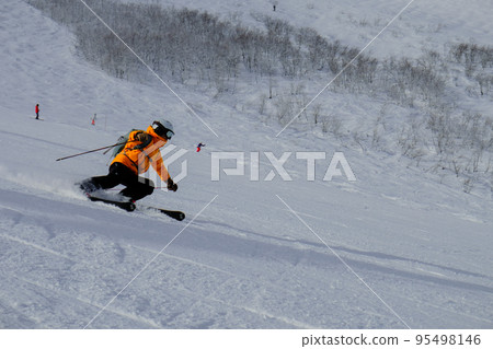 Winter ski resort 95498146