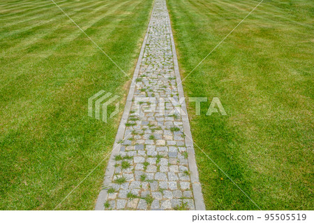 Pavement walk path in park Pavement walk path in park 95505519