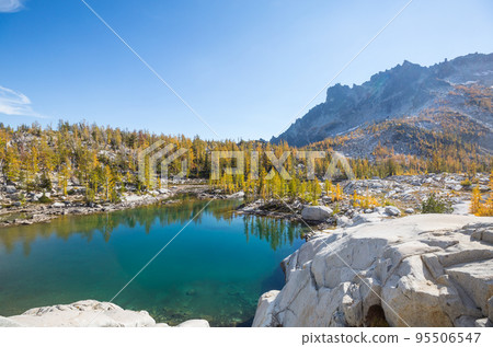 Alpine lake Alpine lake 95506547