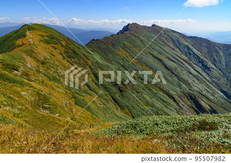 秋天的谷川山脈，一之倉山 - Mt. 95507982