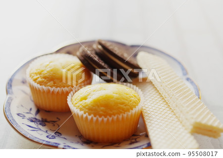 嬌小的蛋糕 嬌小的蛋糕 95508017