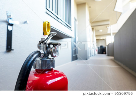 Fire extinguisher 95509796