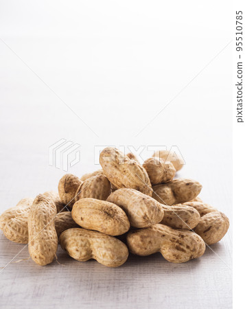 Raw Peanuts with Shell Oomasari Raw Peanuts with Shell Oomasari 95510785