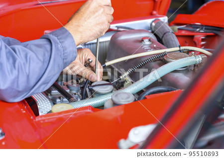 舊車的檢查與保養——化油器調整 95510893