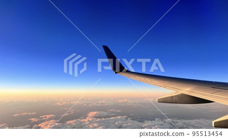 黃昏天空航拍照片 95513454