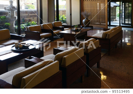 Image of hotel lobby 95513495