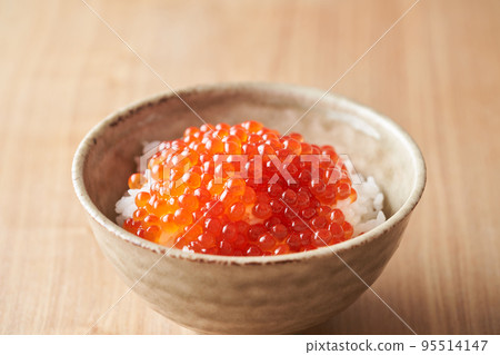 How much soy sauce marinated on white rice 95514147