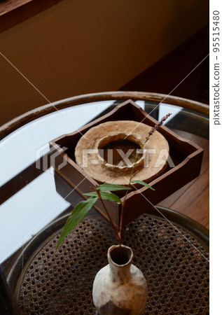 Image of a smoking corner in a long-established inn 95515480