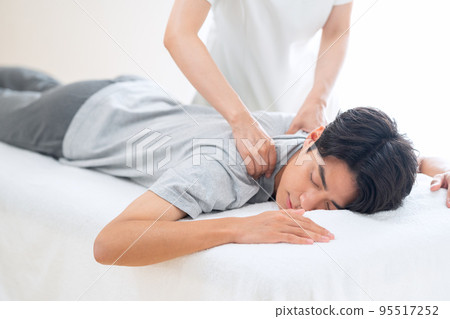Male Chiropractic Massage Osteopathic Shiatsu Male Chiropractic Massage Osteopathic Shiatsu 95517252