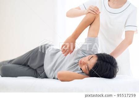 Male Chiropractic Massage Osteopathic Shiatsu Male Chiropractic Massage Osteopathic Shiatsu 95517259
