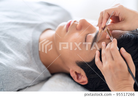 Esthetic male beauty beauty eyebrow salon beauty salon 95517266