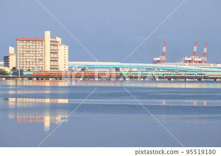 783 series limited express train crossing the Tatara River (JR Kyushu) 95519180