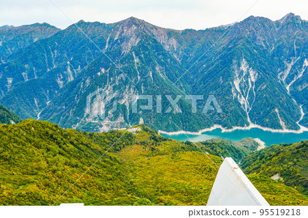 立山索道,從大觀峰眺望 立山索道,從大觀峰眺望 95519218